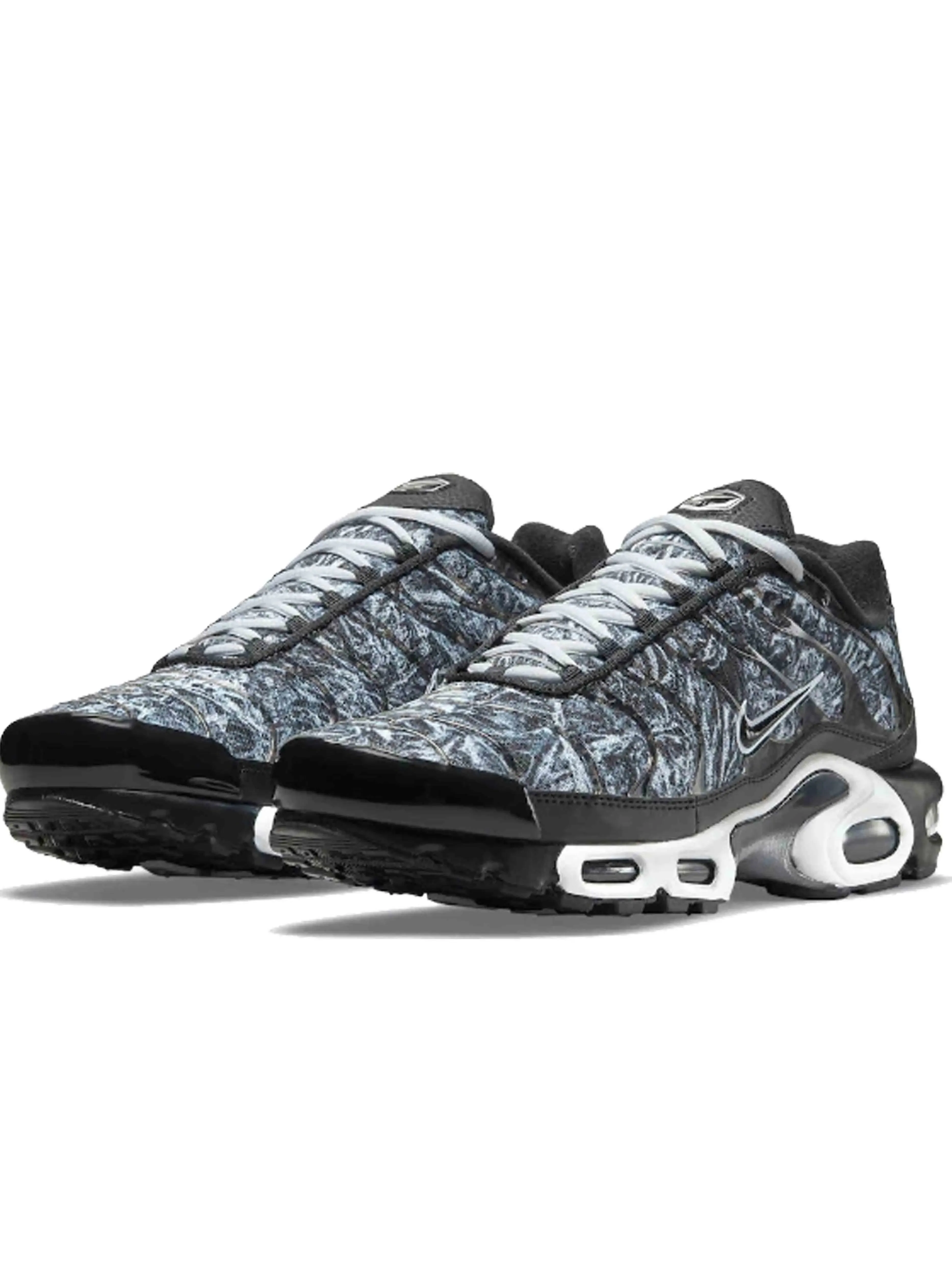 Nike Air Max Plus Dark Smoke Grey